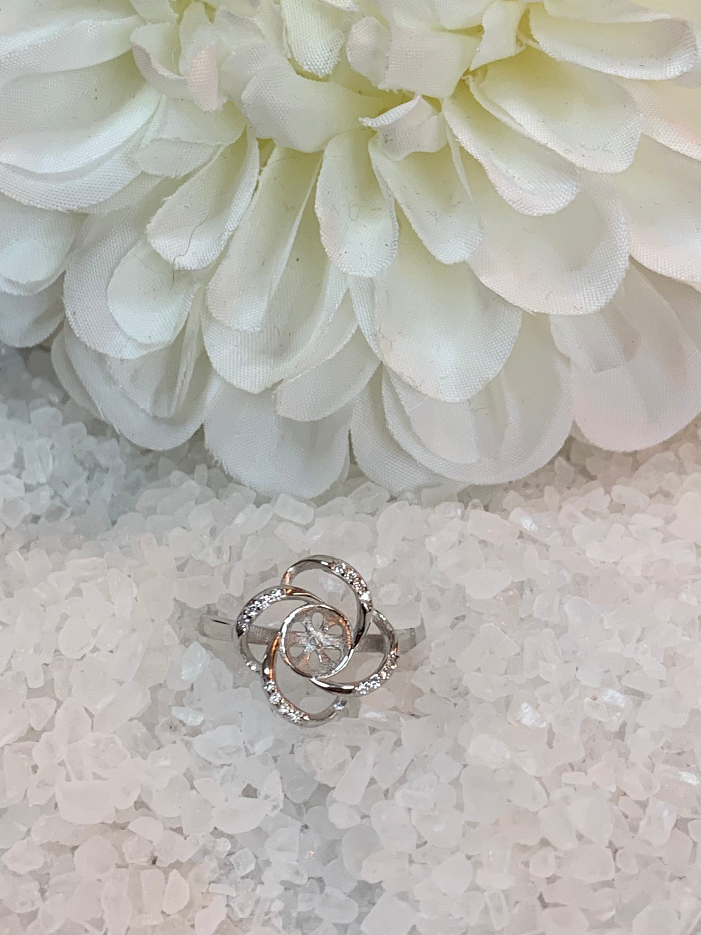 Swirl ring