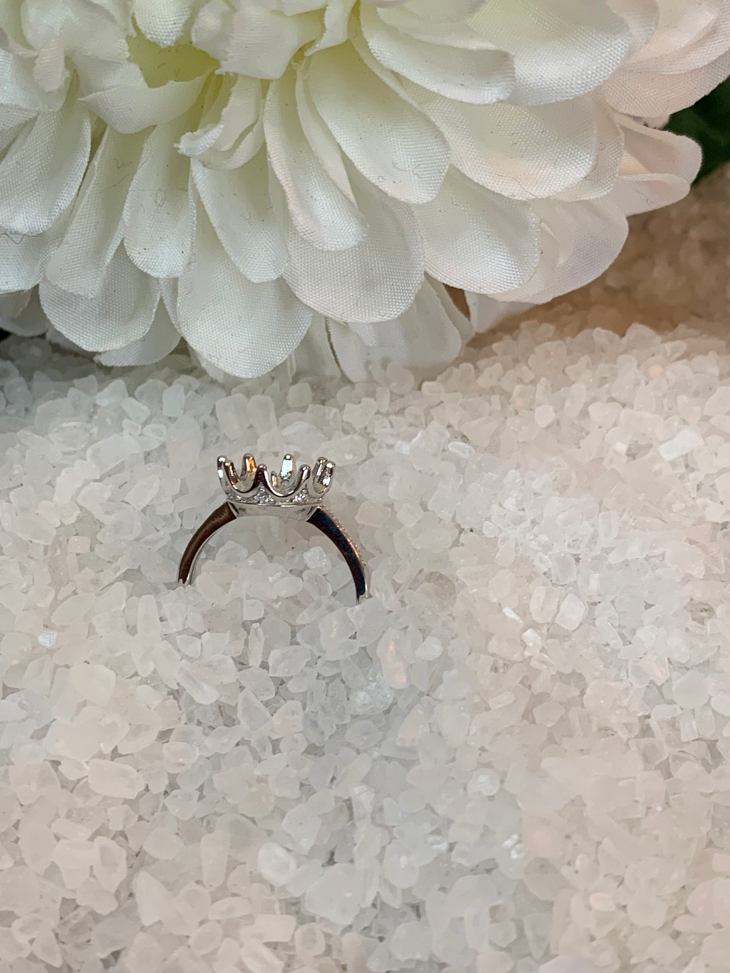 Crown ring