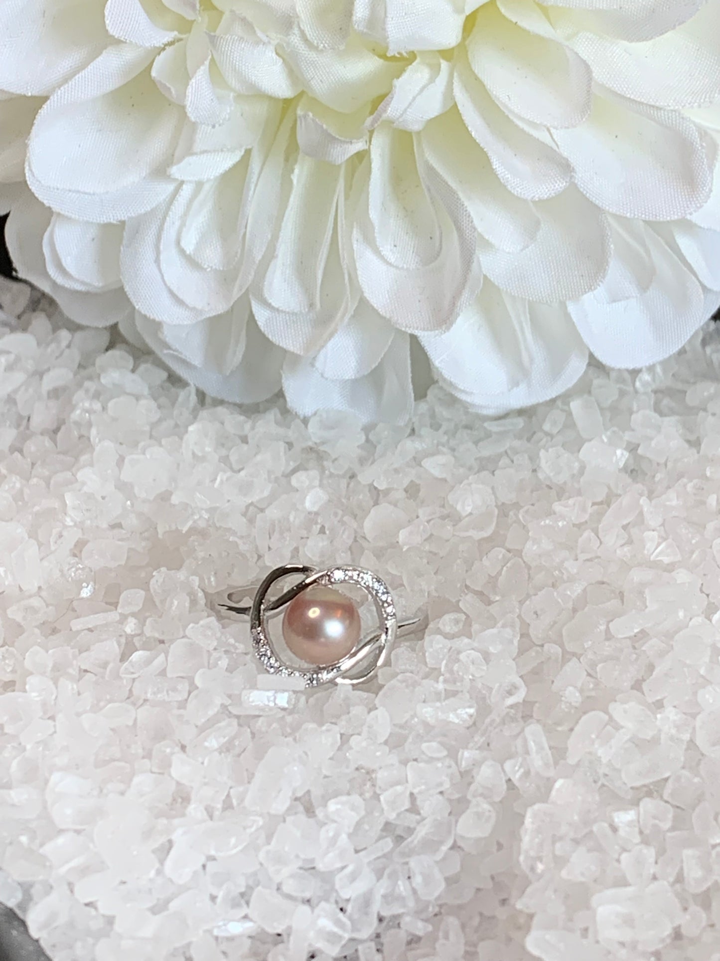 Classic twist ring