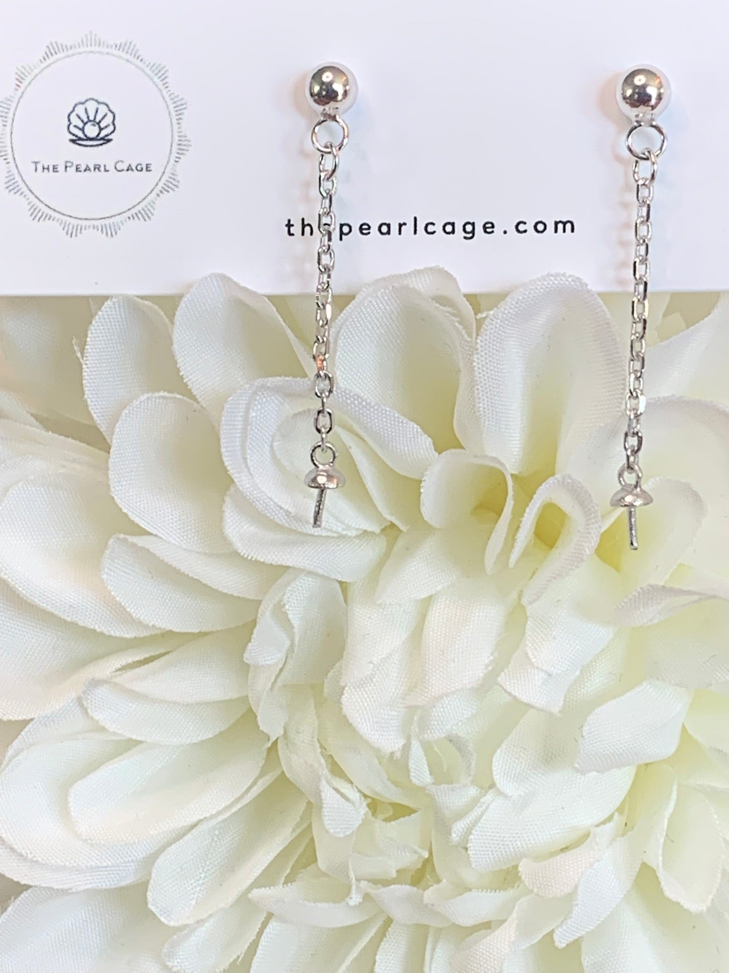 Pearl drop earrings