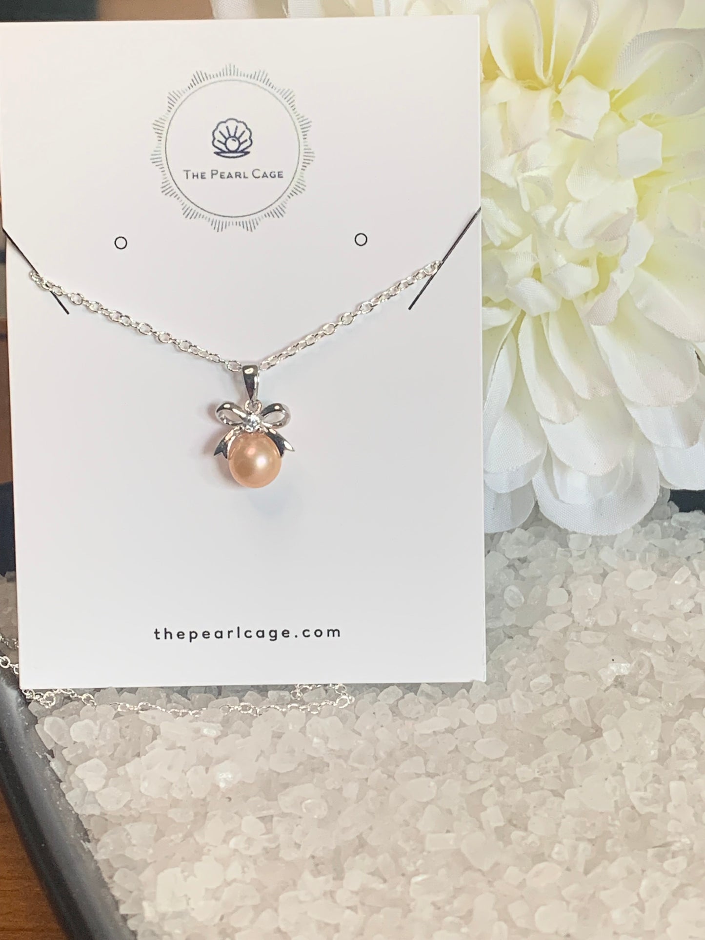 Bow Pendant