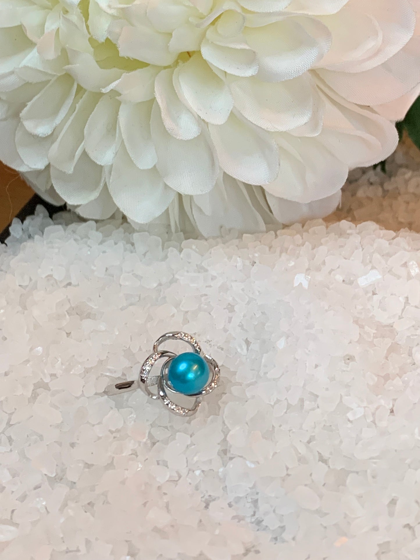Swirl ring
