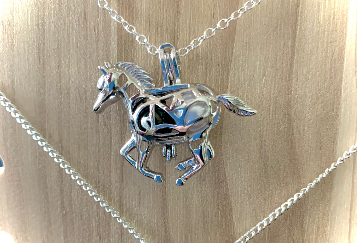 Galloping horse cage