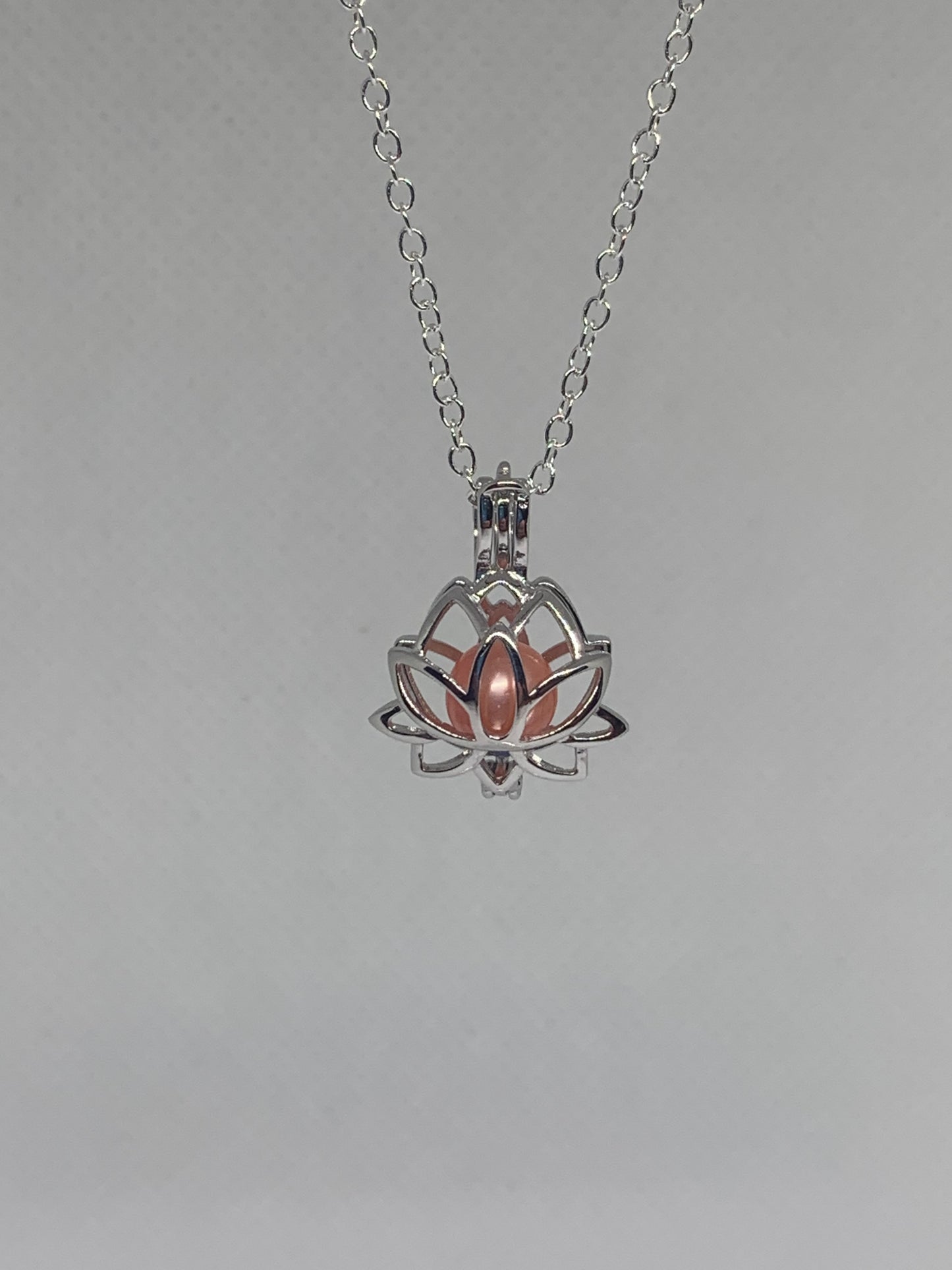 Lotus cage