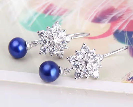 Snowflake earring 2