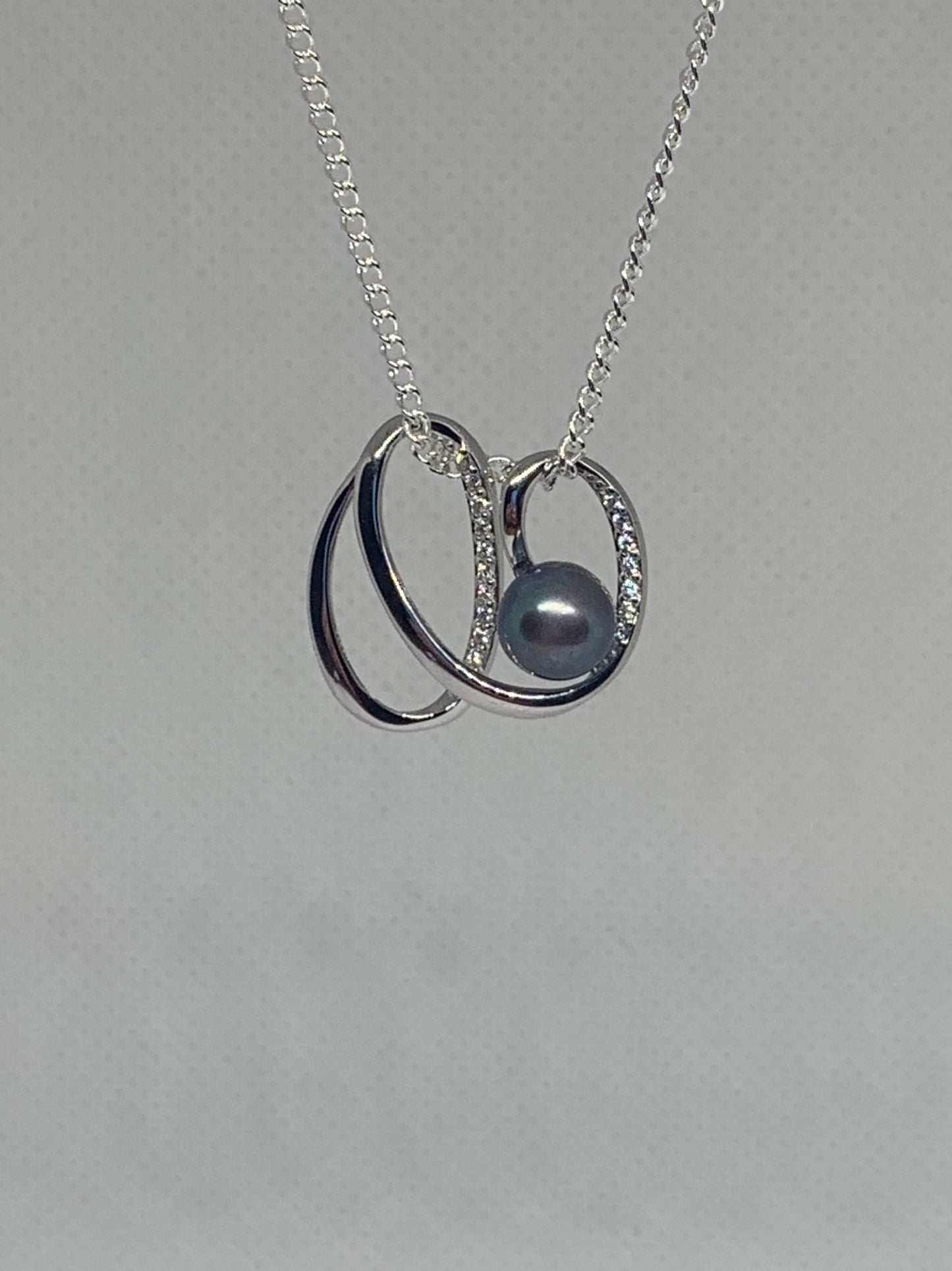 Twist Pendant